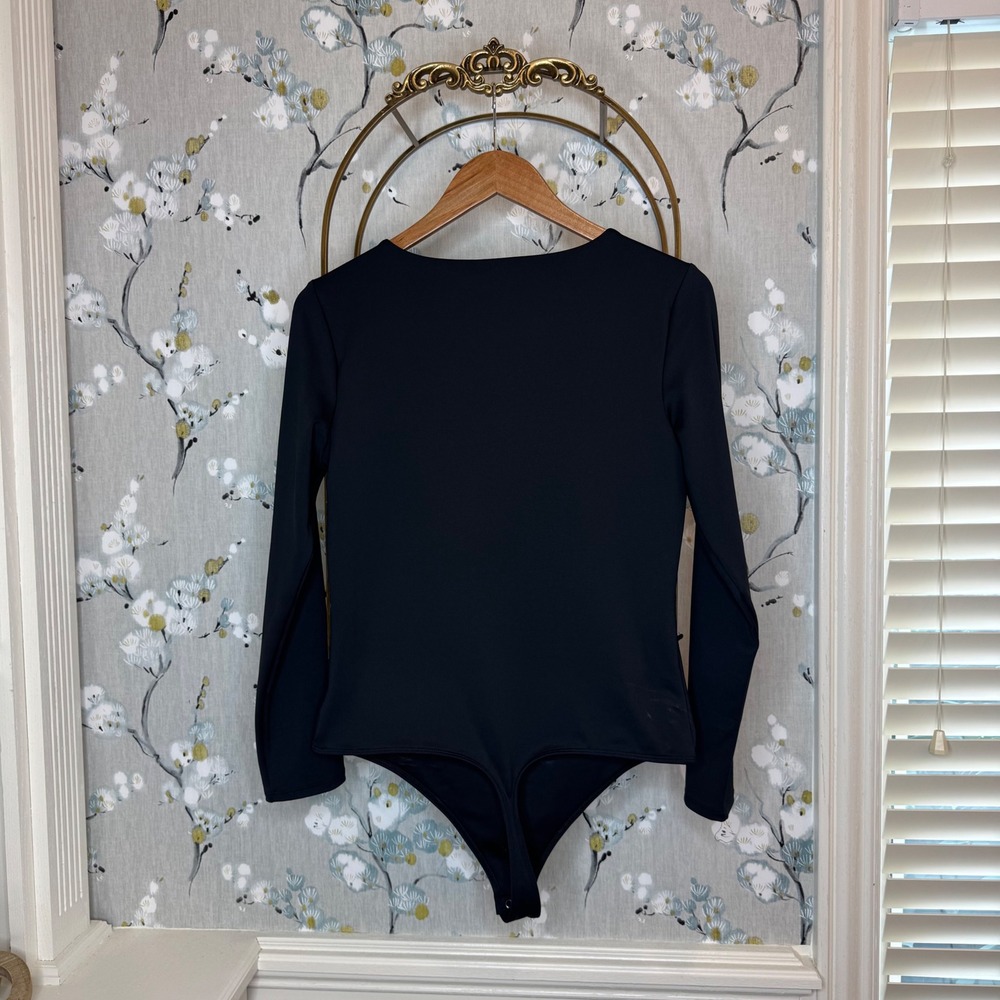 Express Body Contour Black Long Sleeve Notched Sweetheart Bodysuit Womens Large - Picture 4 of 5